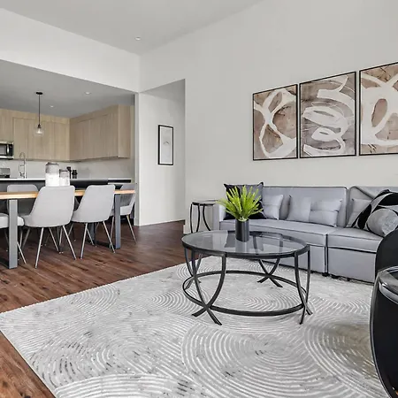 Upstay Newly Renovated Apartment Near Soco